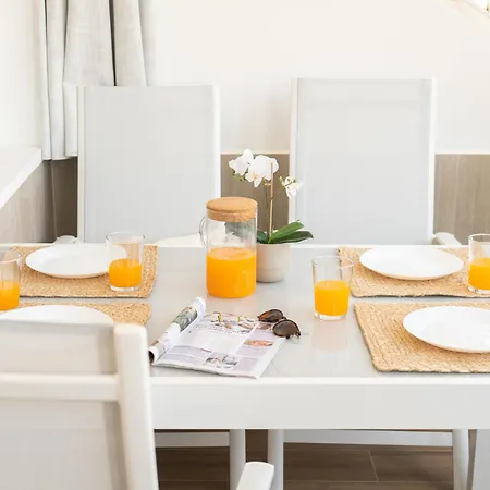 Lägenhet Bright Flat 1 Min From With Parking