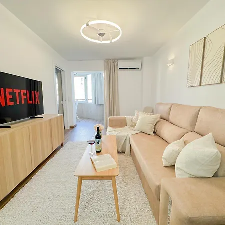 Bright Flat 1 Min From With Parking Fuengirola